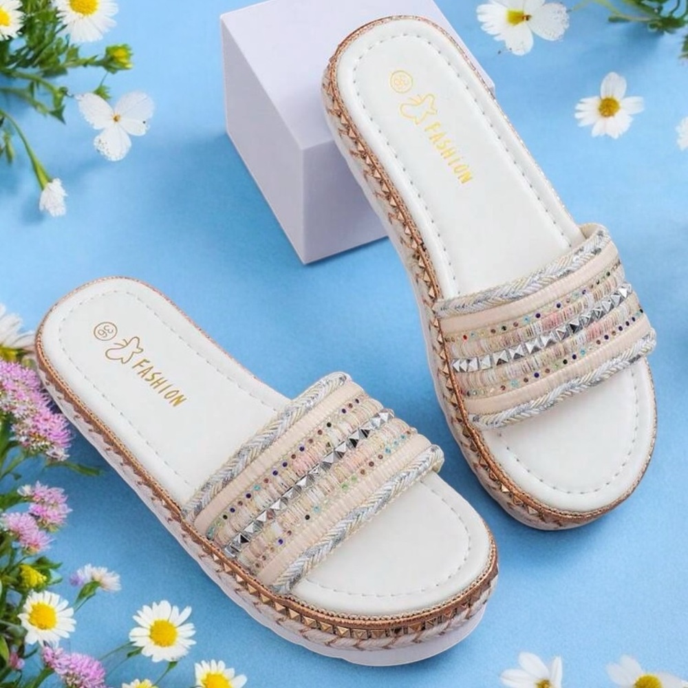 NWT Stylish Multicolor Slide Sandals